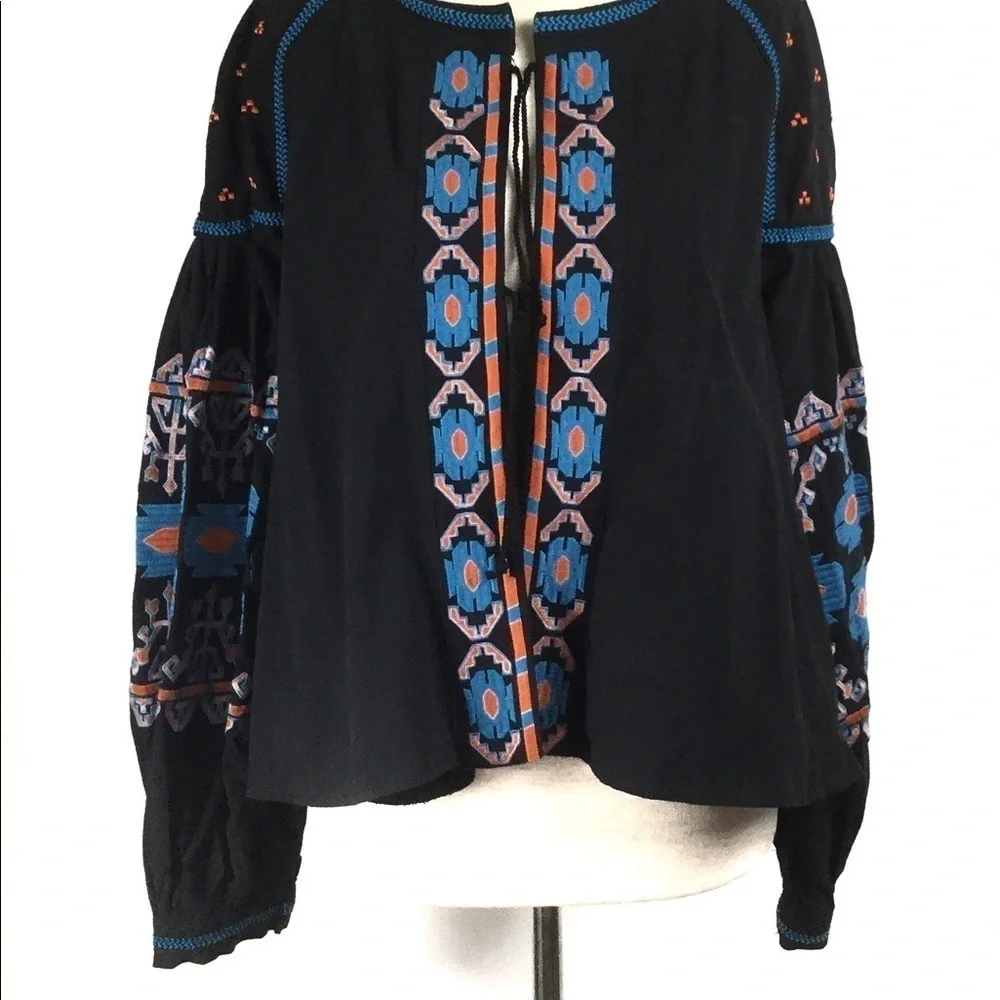 Puff‎ sleeve embroidered boho tie front jacket top